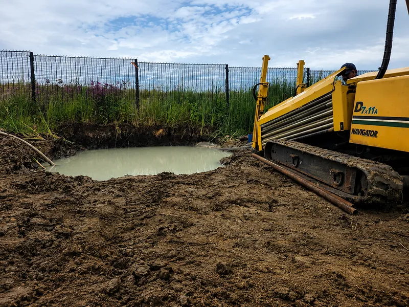 Horizontal directional drilling rig on site